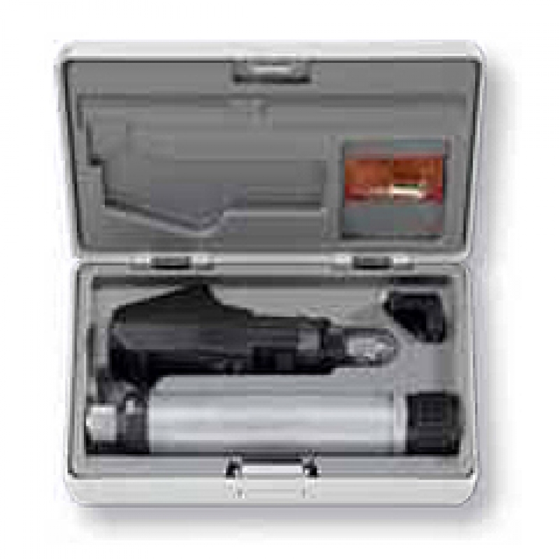 Echipament de retinoscopie  BETA 200cu maner cu baterii