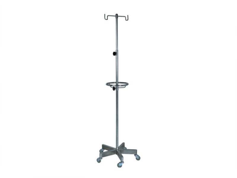 Porta sueros ajustable base cromada y soporte central