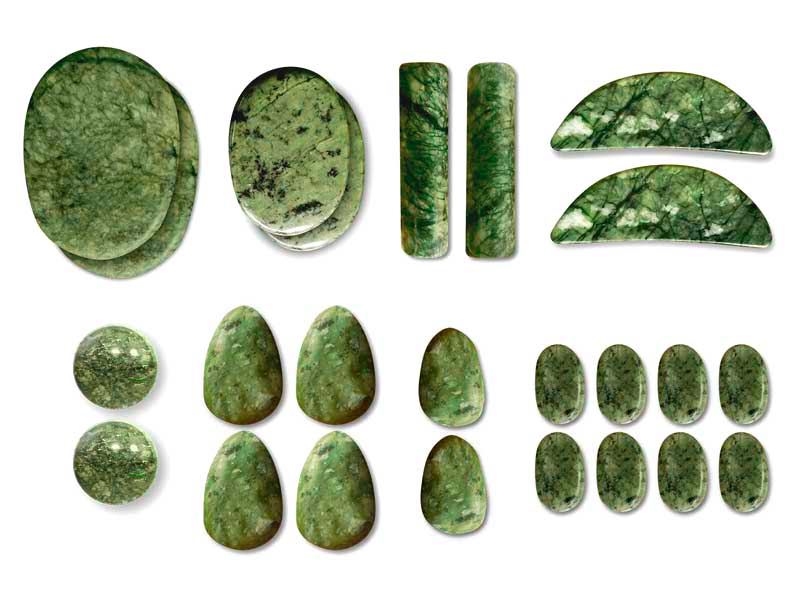Jade massagestenen voor therapieën, in kartonnen doos, handgevormd