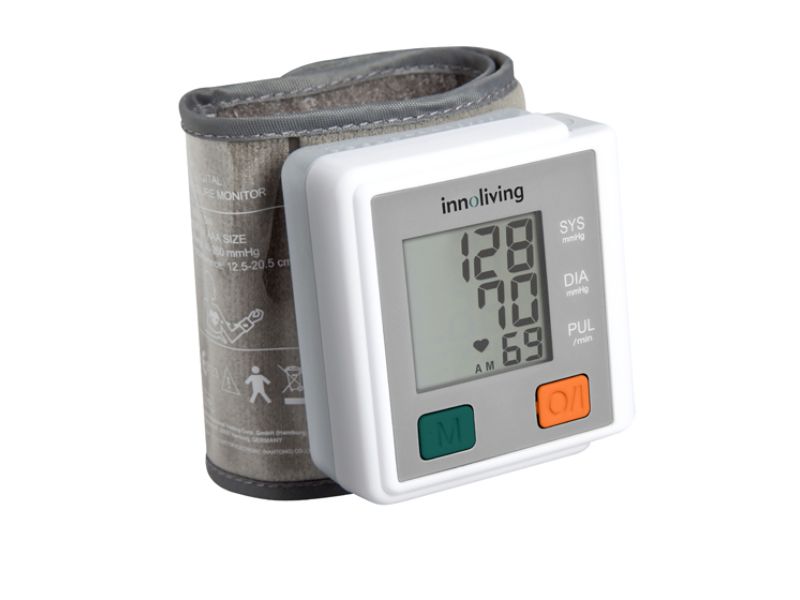 Innoliving INN-008, Misuratore di Pressione da Polso Digitale con 90 Memorie, Display LCD, Media delle Ultime 3 Misurazioni, Accuratezza ±3mmHg, Rilevamento Frequenza Cardiaca, Batterie Incluse