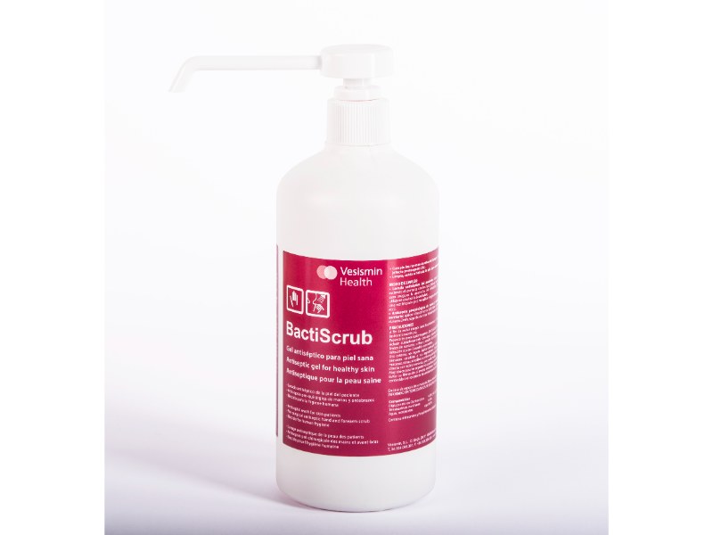 Gel antibatterico Bactiscrub 4% clorhexidina 500 ml lavaggio pre-operatorio