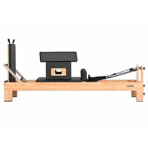 Machine Pilates Reformer classique sans tour pour des exercices de force, de flexibilité et d'équilibre